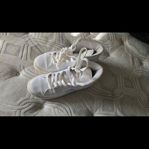 Nike White and Blue Athletic Shoes